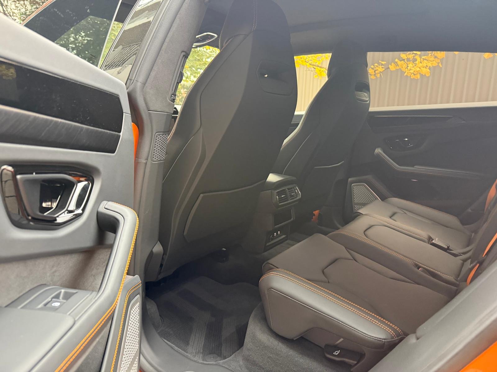 Lamborghini Urus SE — photo 6